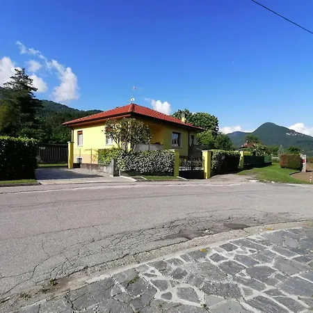 بيت للعطل Casa Elena *